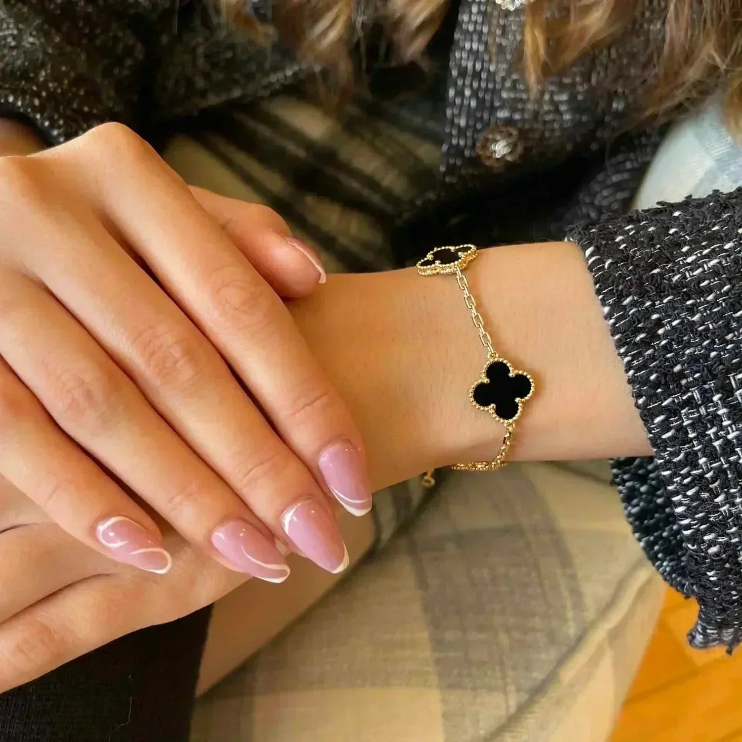 [Clover Jewelry]CLOVER  5 MOTIFS BLACK ONYX BRACELET