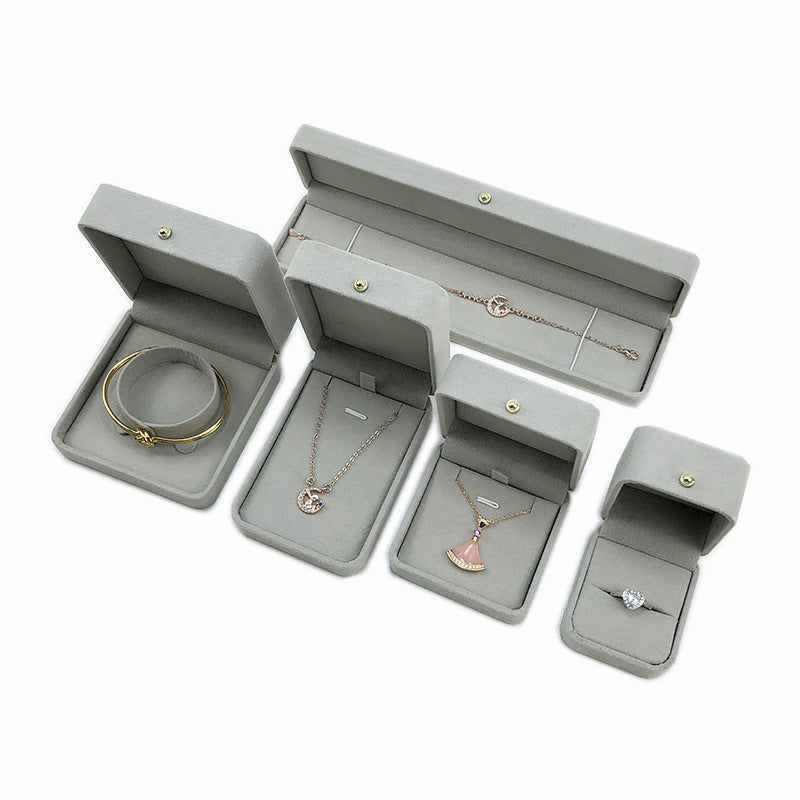 FLANNELL-SCHMUCKSCHATULLE GESCHENKSCHACHTEL (OHNE LOGO)