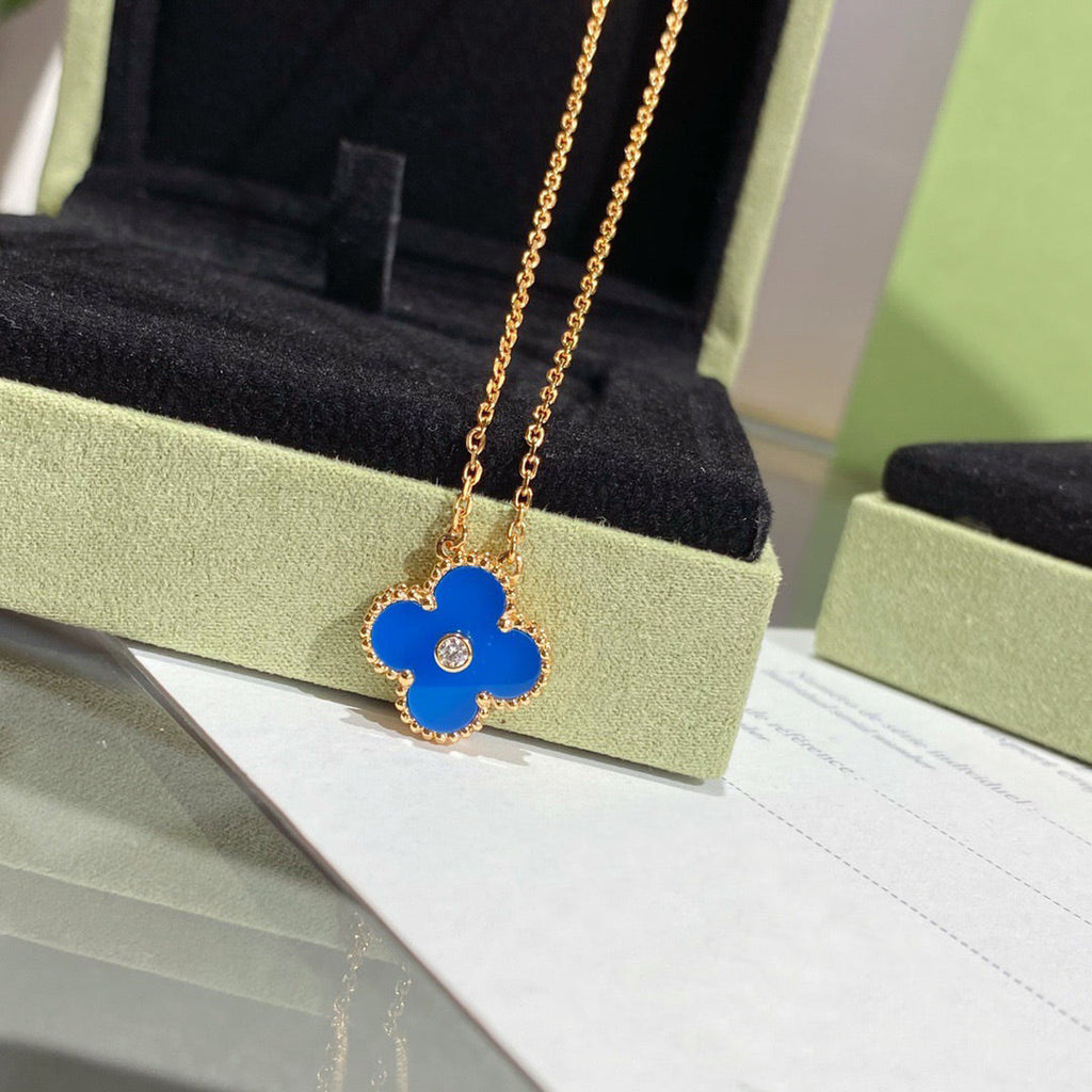 [Clover Jewelry]CLOVER 15MM DIAMOND AND BLUE AGATE NECKLACE