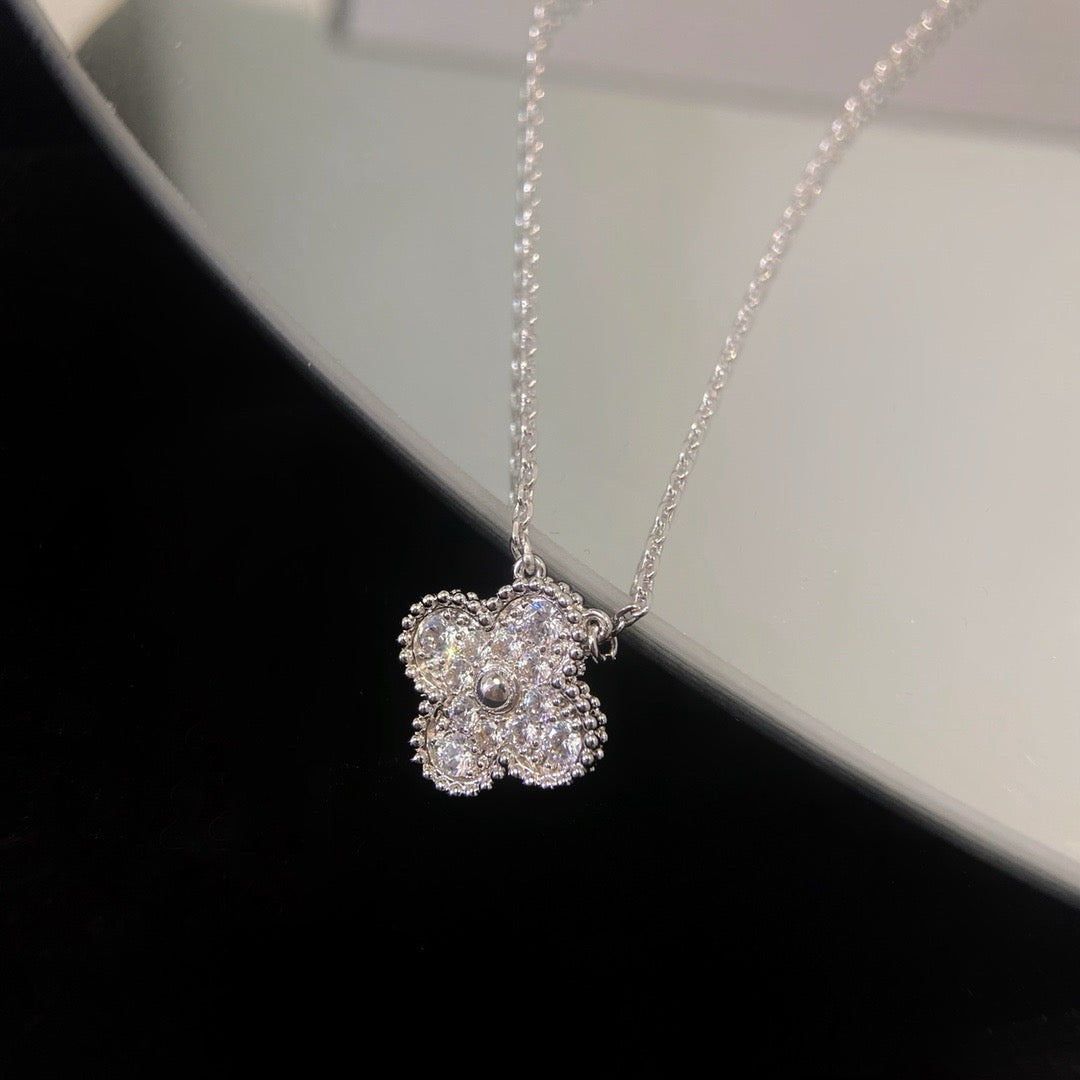 [Clover Jewelry]CLOVER 15MM DIAMOND SINGLE FLOWER NECKLACE