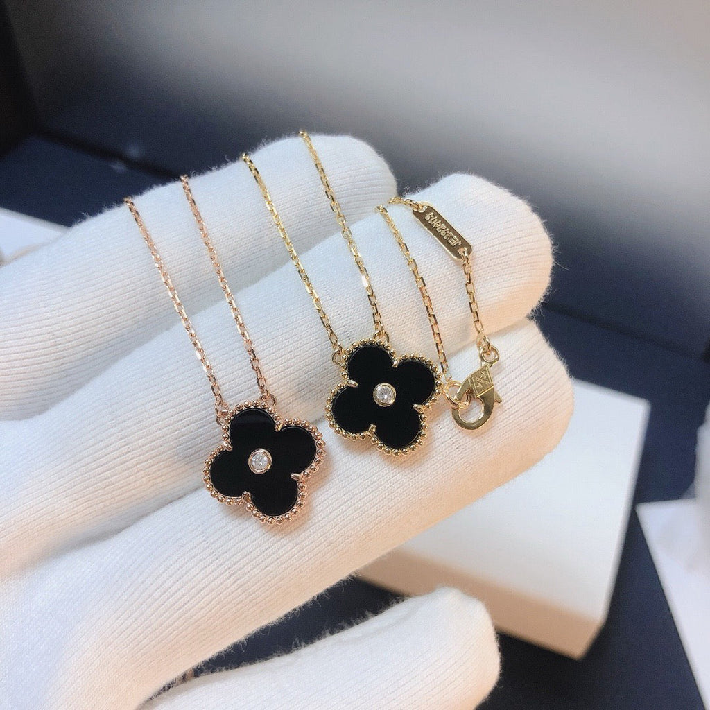 [Clover Jewelry]CLOVER 15MM DIAMOND ONYX HALSKETTE