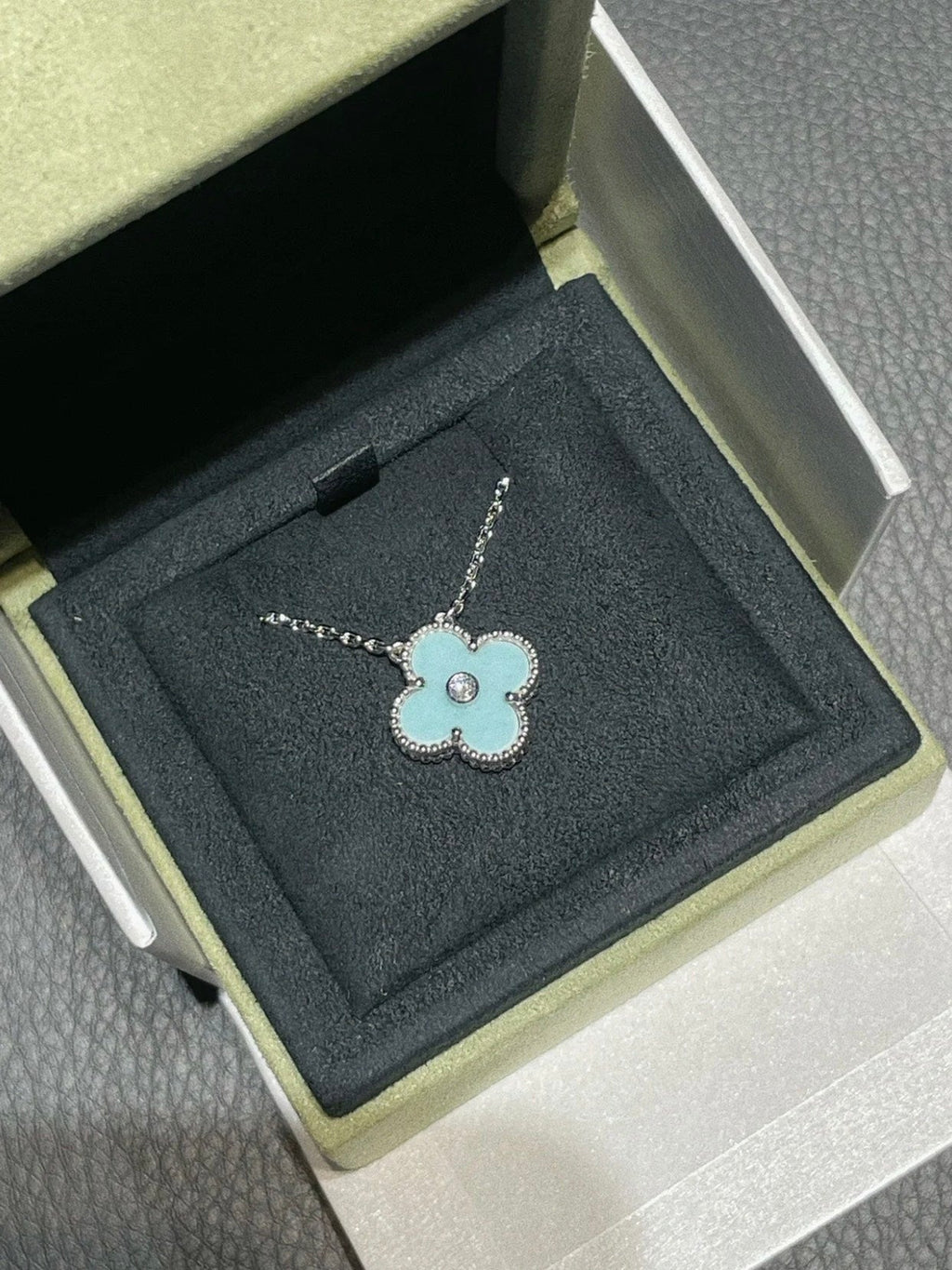 [Clover Jewelry]CLOVER 1 DIAMANT HELLBLAU SILBER HALSKETTE