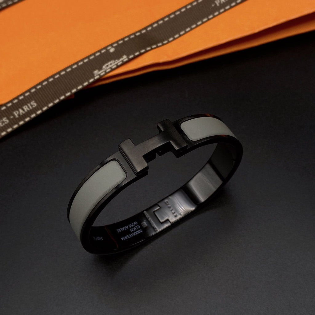 [クローバー・ジュエリー] CLIC HM SO ブラック グレー ブレスレット
