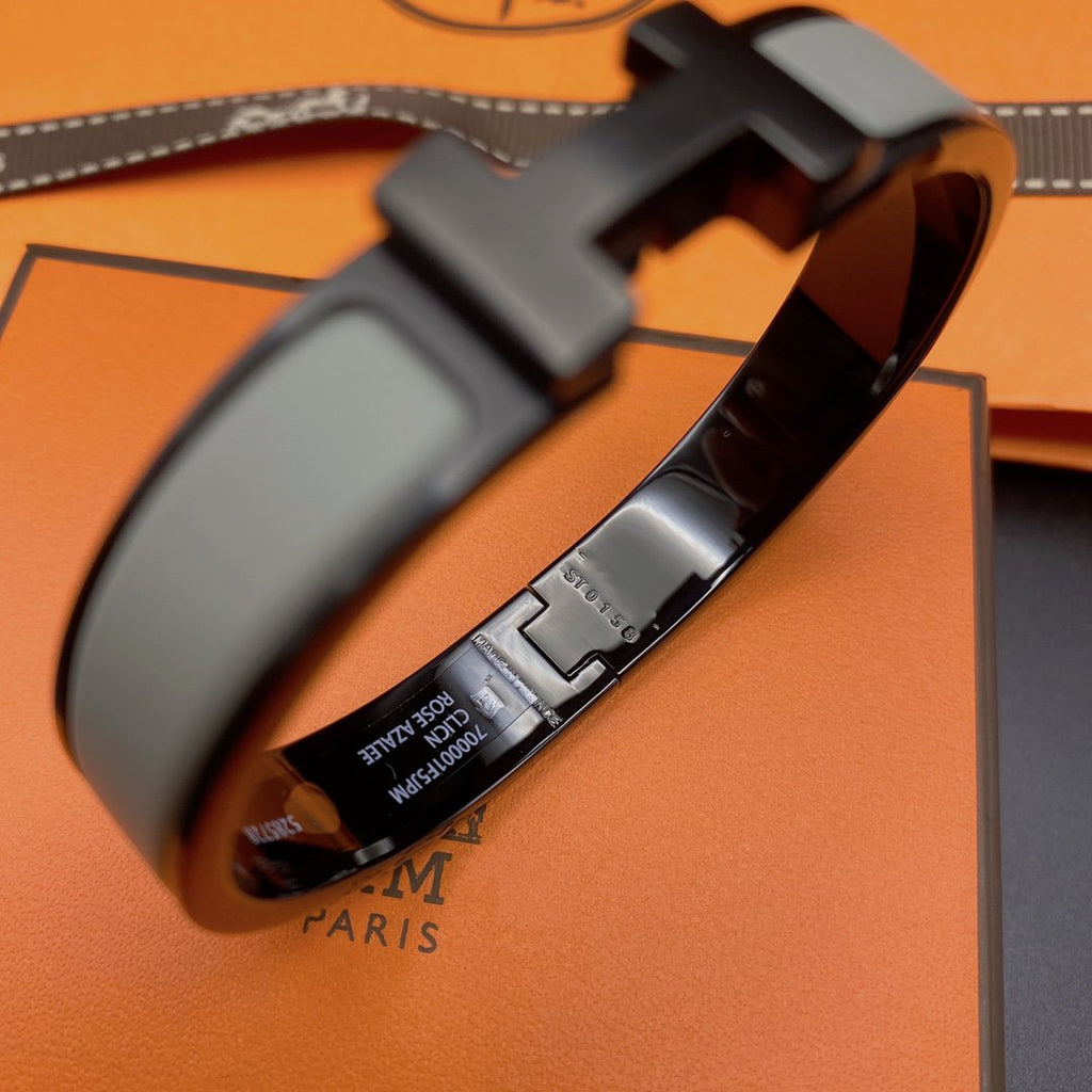 [クローバー・ジュエリー] CLIC HM SO ブラック グレー ブレスレット