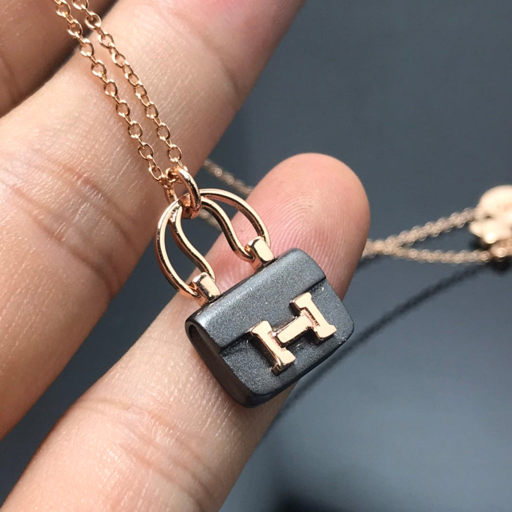[クローバージュエリー]レディース HM アミュレット コンスタンス ペンダントネックレス