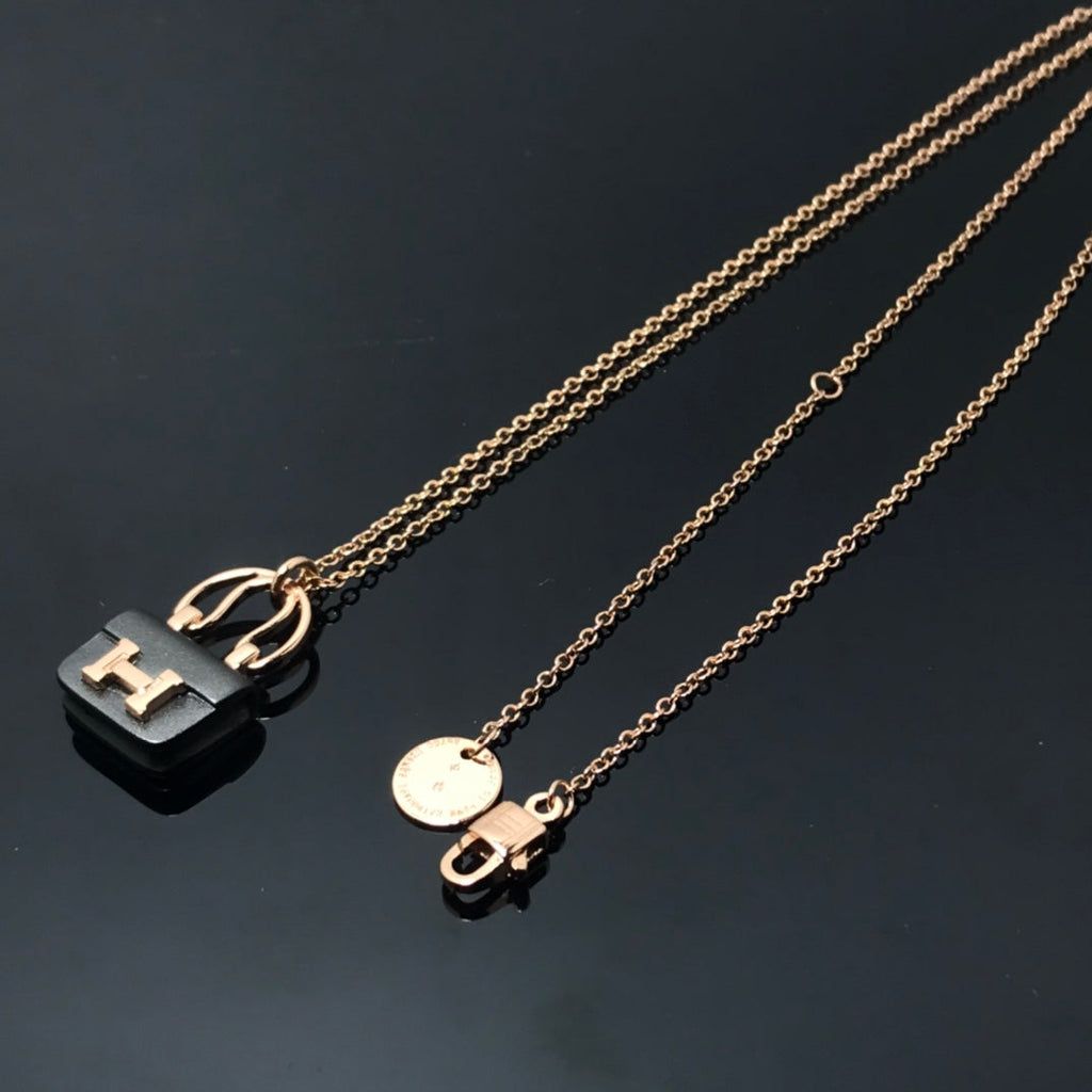 [クローバージュエリー]レディース HM アミュレット コンスタンス ペンダントネックレス