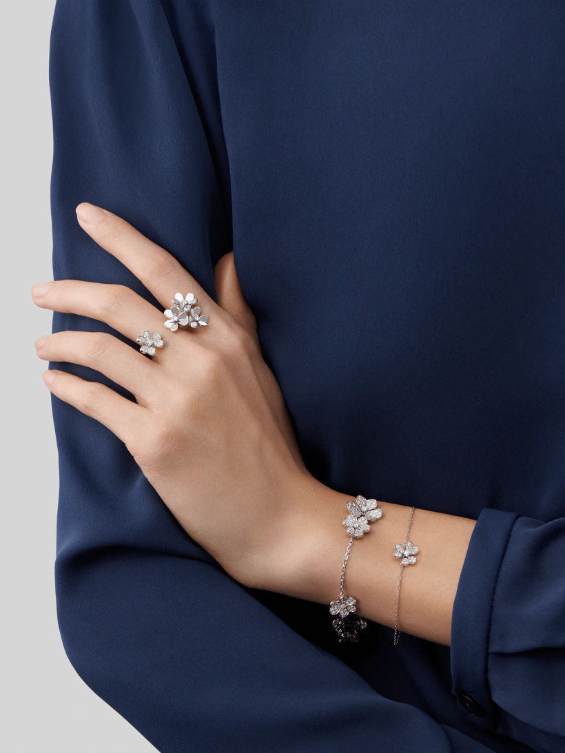 [Clover Jewelry]FRIVOLE SILVER FLOWER DIAMOND BRACELET