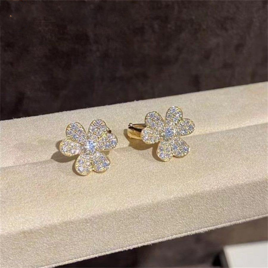 [Clover Jewelry]FRIVOLE GOLD FLOWER DIAMOND EARRINGS