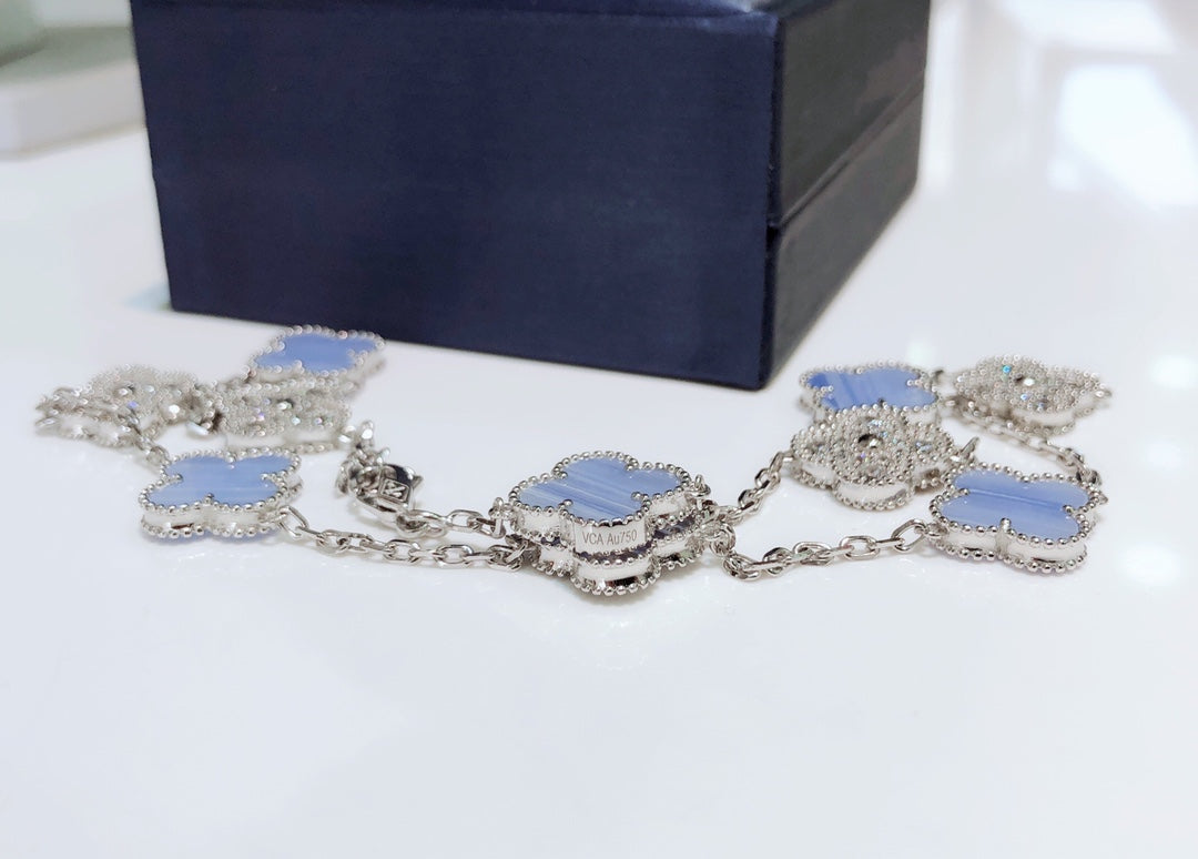 [Clover Jewelry]CLOVERS THE 10-MOTIFS CHALCEDONY DIAMONDS SILVER NECKLACE