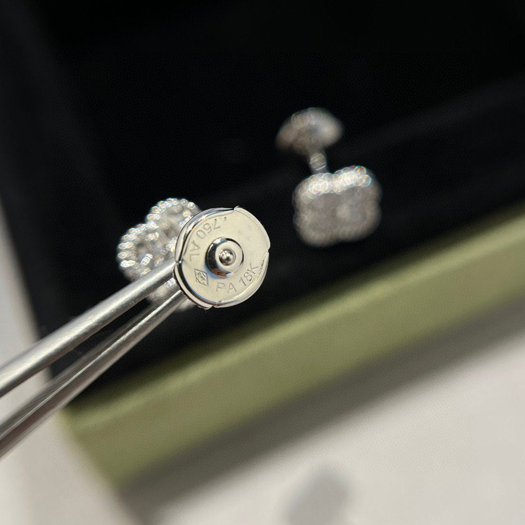 [Clover Jewelry]CLOVER MINI DIAMOND STUD EARRINGS